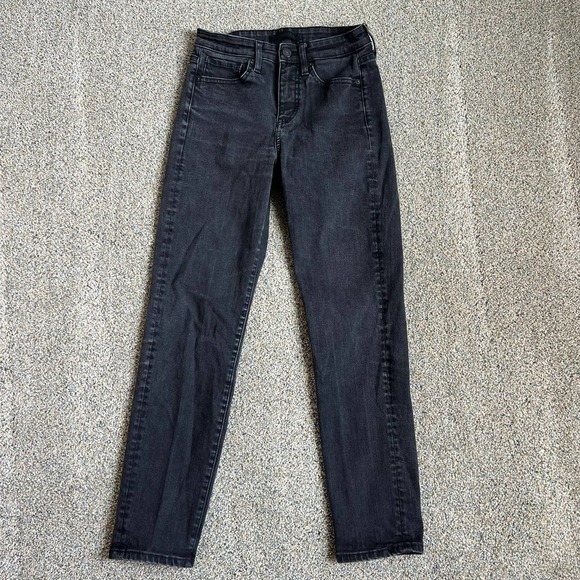 UNIQLO Black Mid Rise Jeans Skinny Straight Leg Stretch Denim Casual Women's 24 - Picture 1 of 8